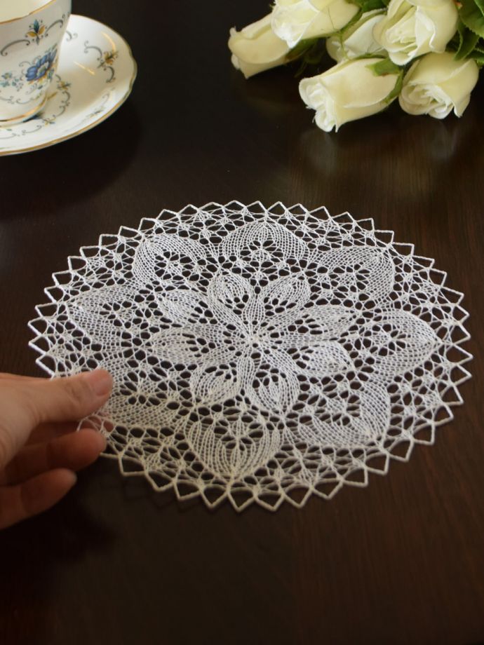 アンティークのレース