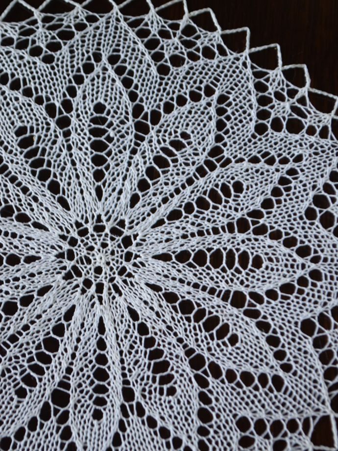 アンティークのドイリー