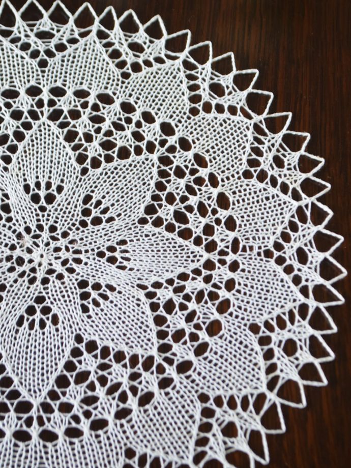 アンティークのドイリー