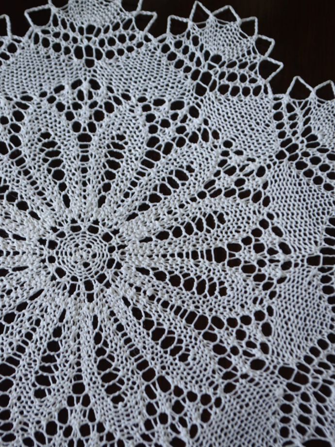 アンティークのドイリー