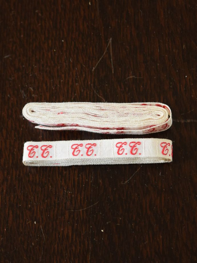 フランスのイニシャルテープ（L・L）