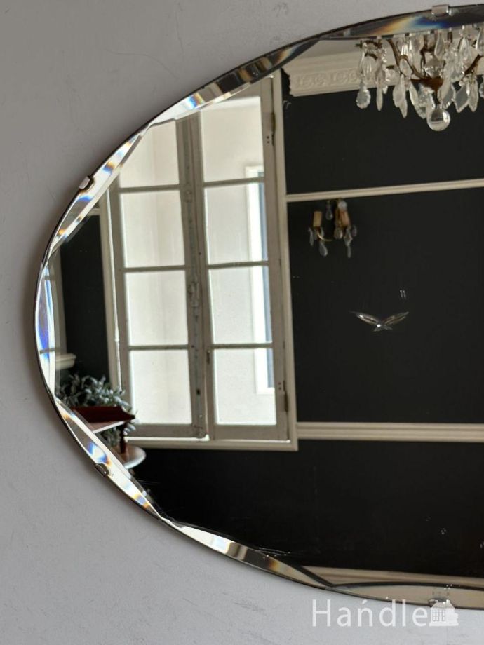 厚みが魅力のアンティークミラー