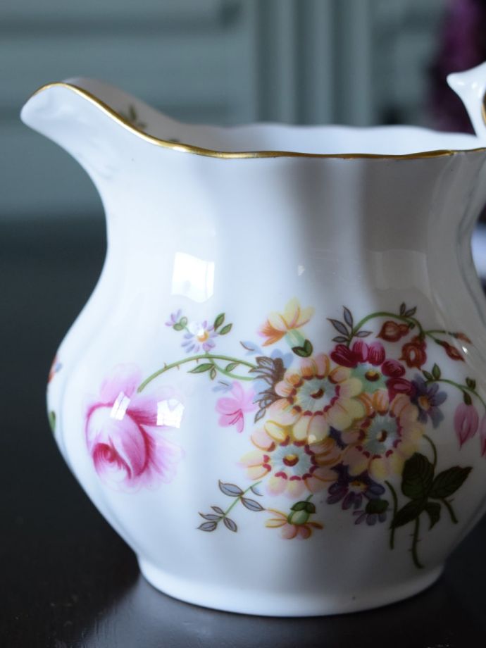 アンティークのミルクピッチャー