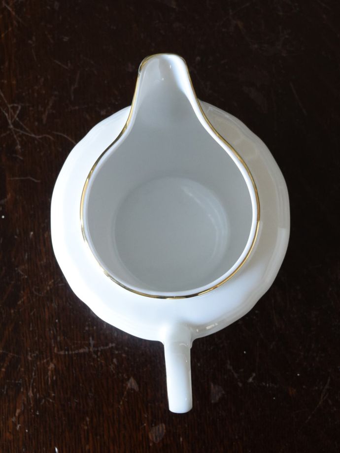 英国アンティークのおしゃれな食器