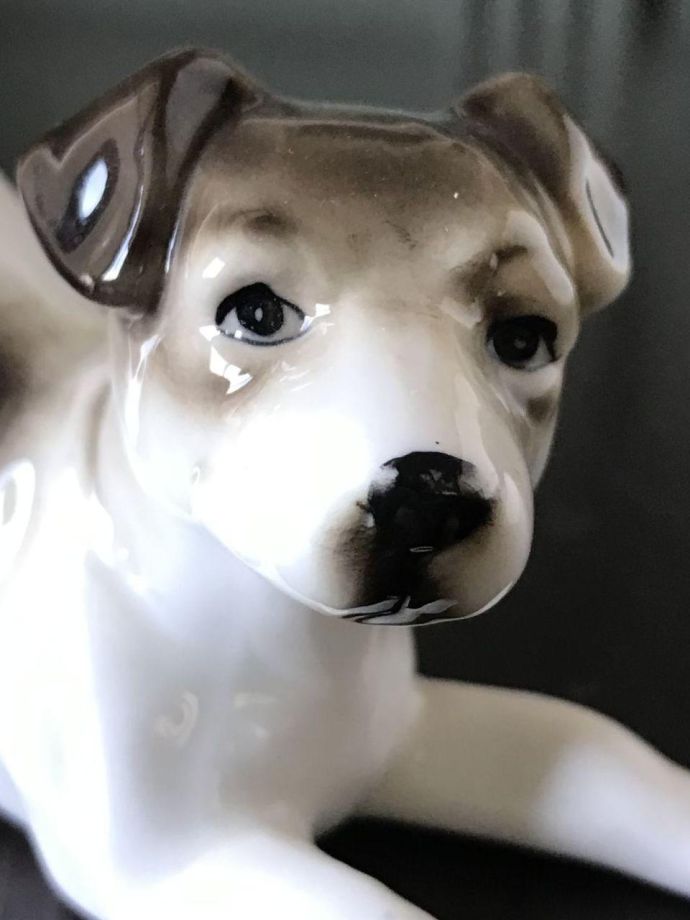 アンティークのフィギュリン