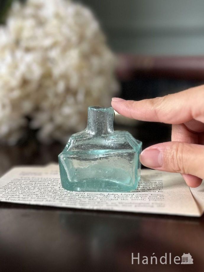 アンティークのガラス雑貨