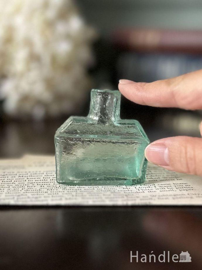 アンティークのガラス雑貨