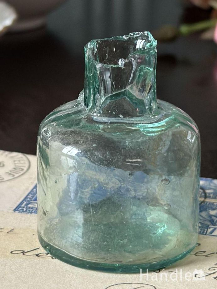 アンティークガラスのインク瓶