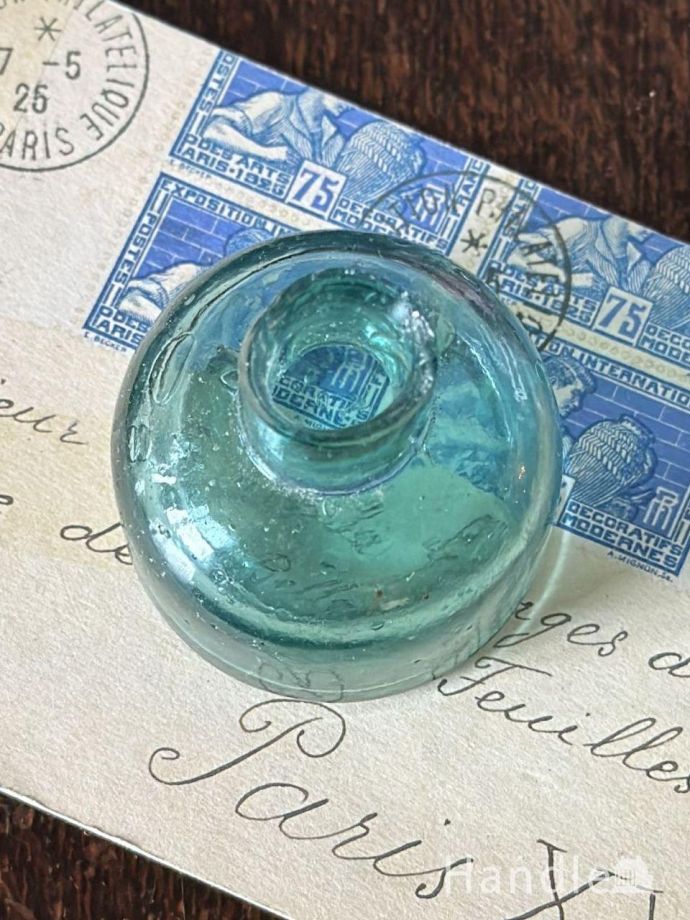 おしゃれなアンティークガラス雑貨