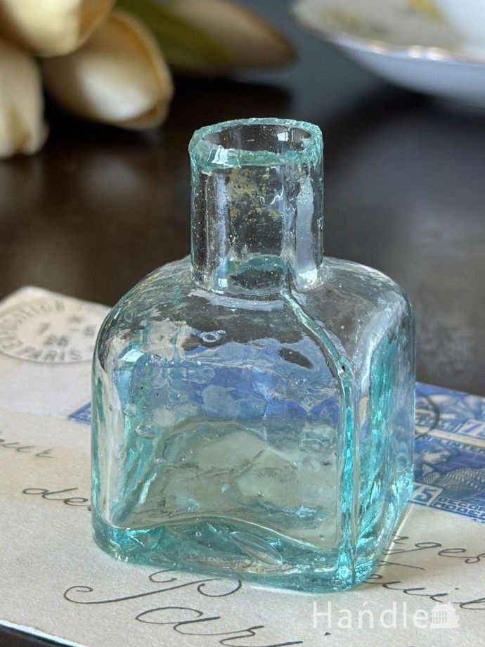 アンティークガラスのインク瓶