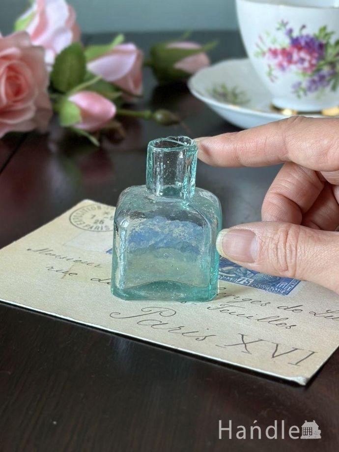 アンティークのガラス雑貨