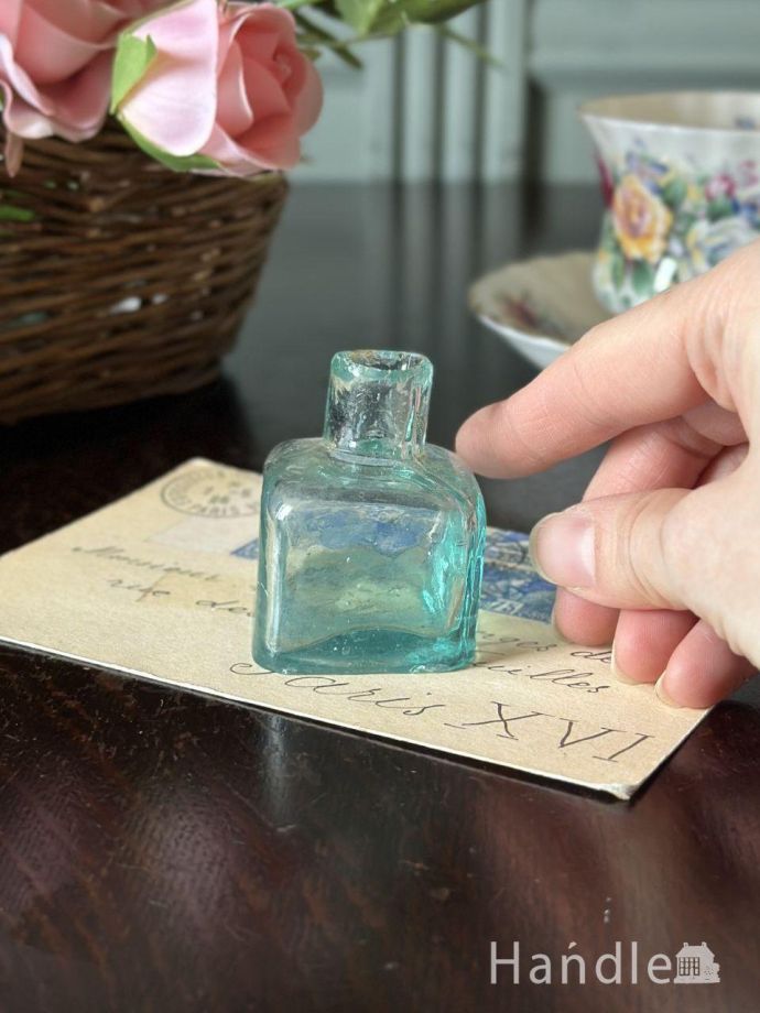 アンティークのガラス雑貨