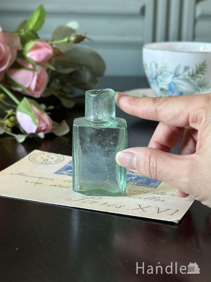 アンティークのガラス雑貨