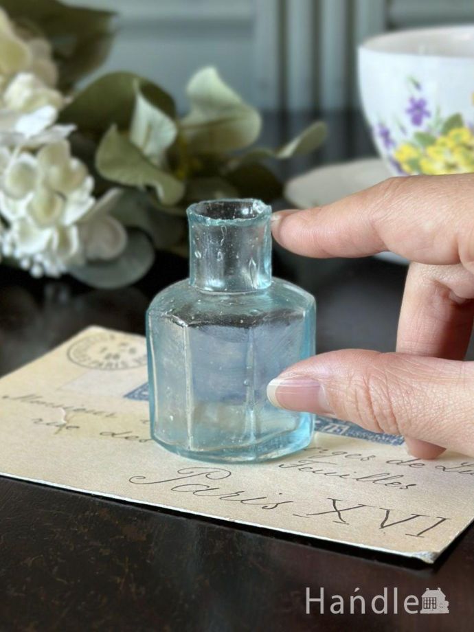 アンティークのガラス雑貨