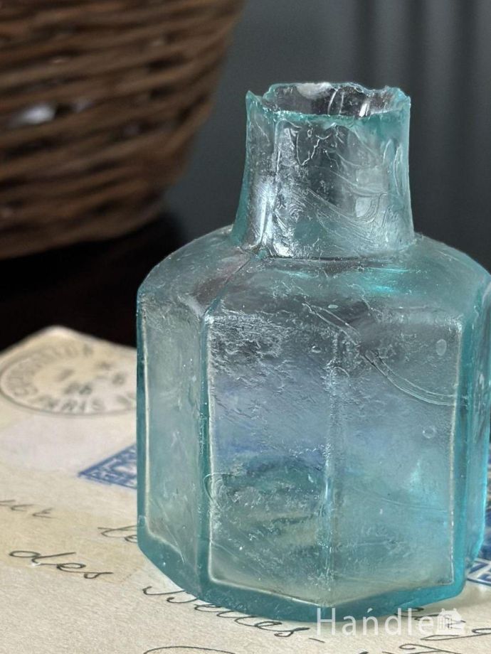 アンティークガラスのインク瓶