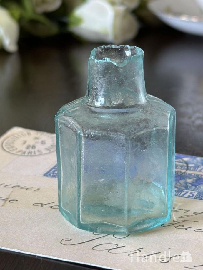 アンティークガラスのインク瓶