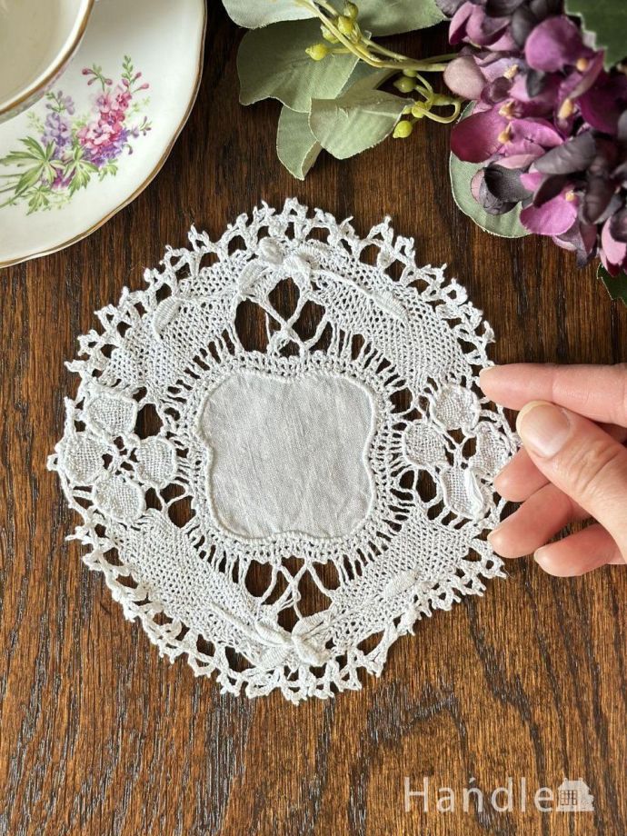 アンティークのレース