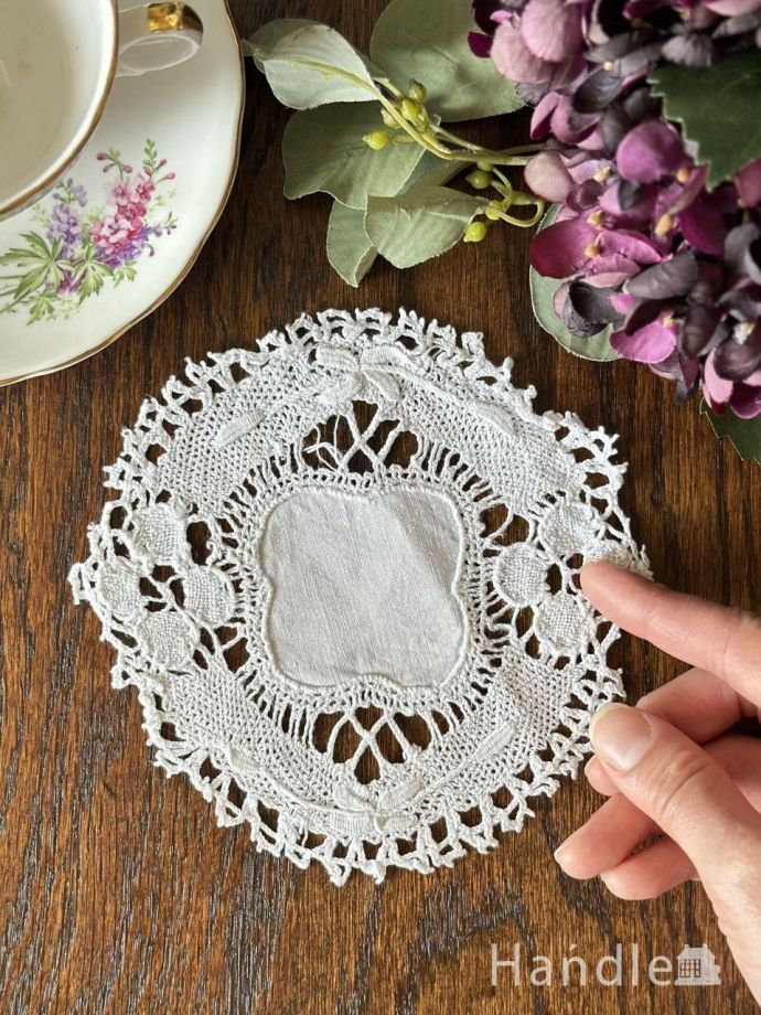 アンティークのレース