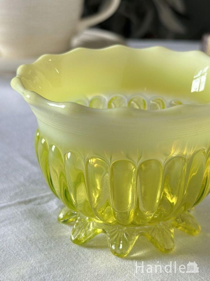 アンティークガラスの雑貨スパイスボウル