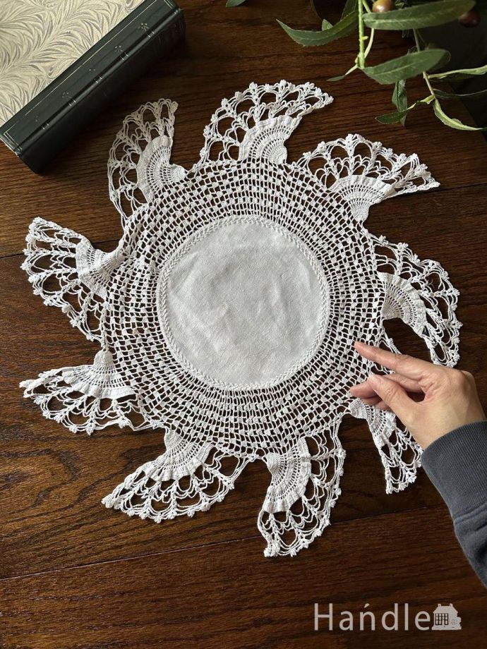 アンティークのレース