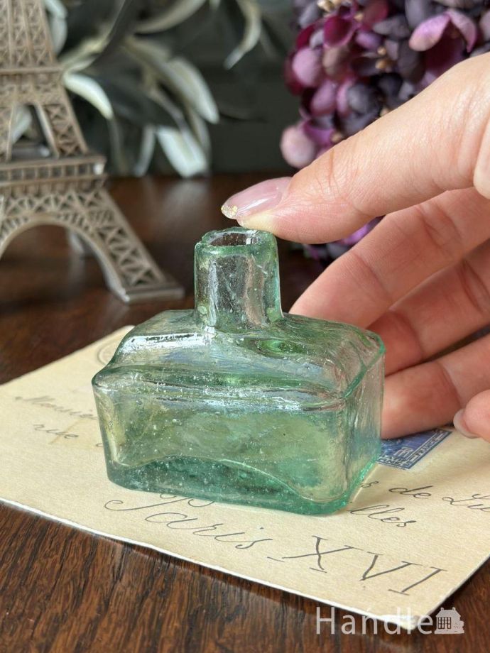 アンティークのガラス雑貨