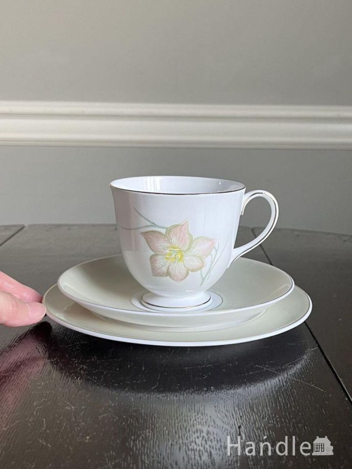 アンティークのカップ&ソーサー