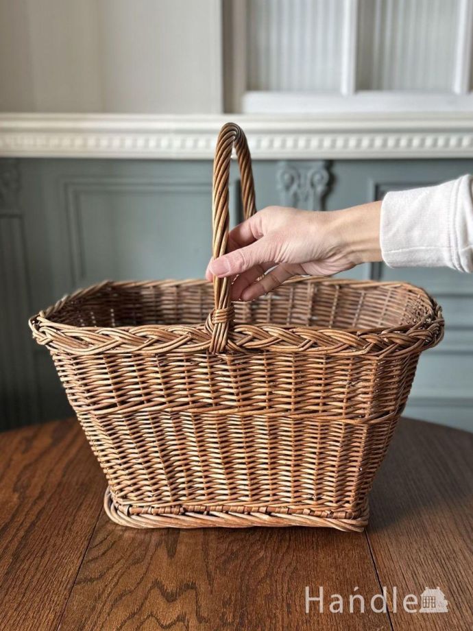 おしゃれな持ち手付きパニエ