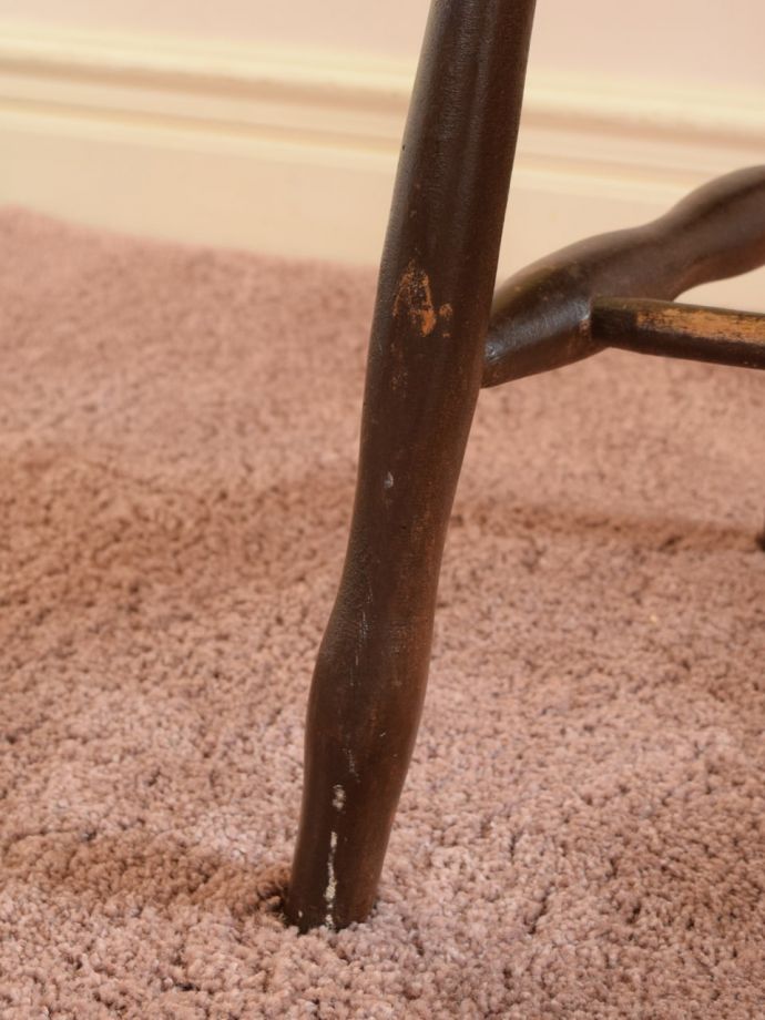 アンティーク椅子の脚