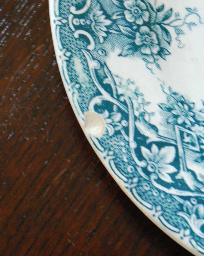 アンティーク雑貨　優雅なお花模様のフランスで見つけたアンティークのプレート。カケがあるのでSALE価格ですカケがありました。(d-774-z)