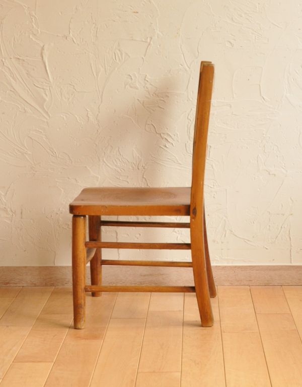 キッチンチェア　アンティーク チェア　1930年代のアンティーク チャイルドチェア。キチンとメンテナンスをしてお届け致しますのでご安心ください。(d-799-c-1)