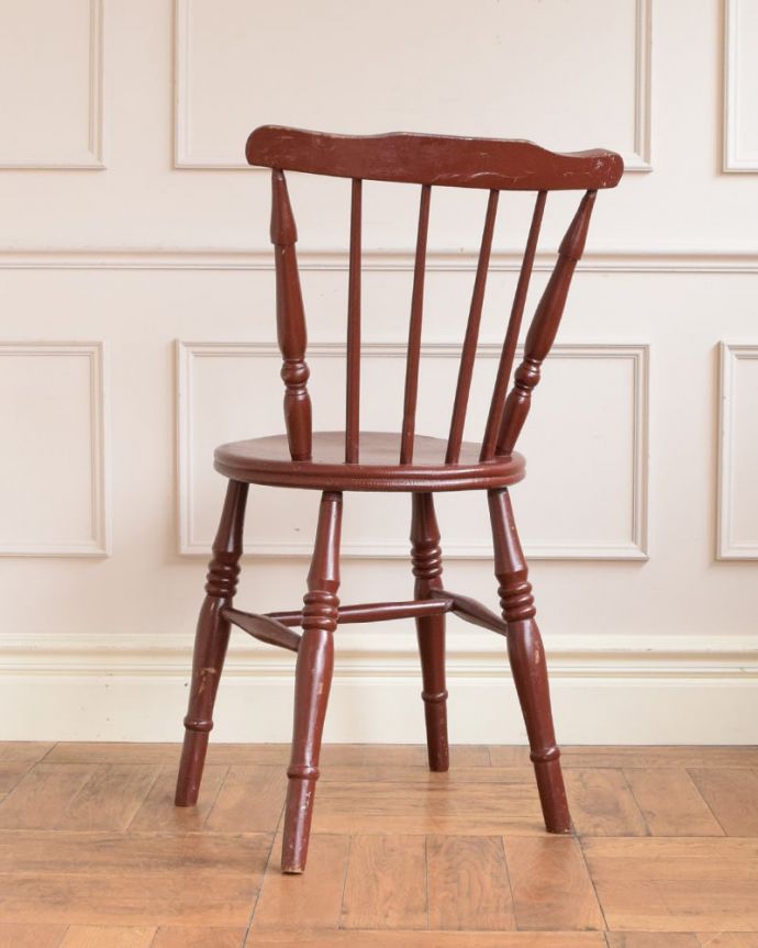 キッチンチェア アンティーク チェア イギリスから届いたペイントの色が可愛いアンティークのキッチンチェア。後ろ姿にも自信アリ!後ろから見ることも多い椅子。(d-862-c)