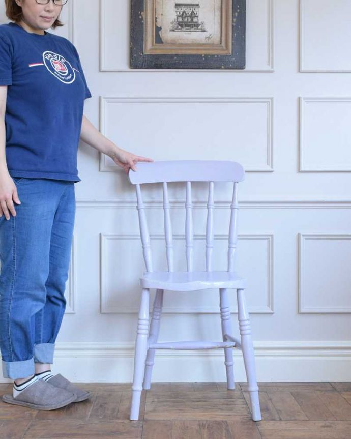 キッチンチェア アンティーク チェア パステルカラーが海外らしいキッチンチェア、可愛いアンティークの椅子。ほっこりぬくもりある可愛いデザイン見た目が可愛いキッチンチェア。(d-919-c)