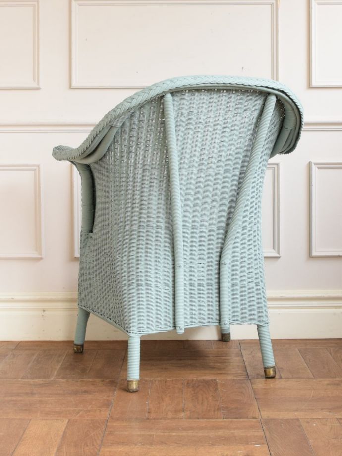 ロイドルームチェアの後ろ姿