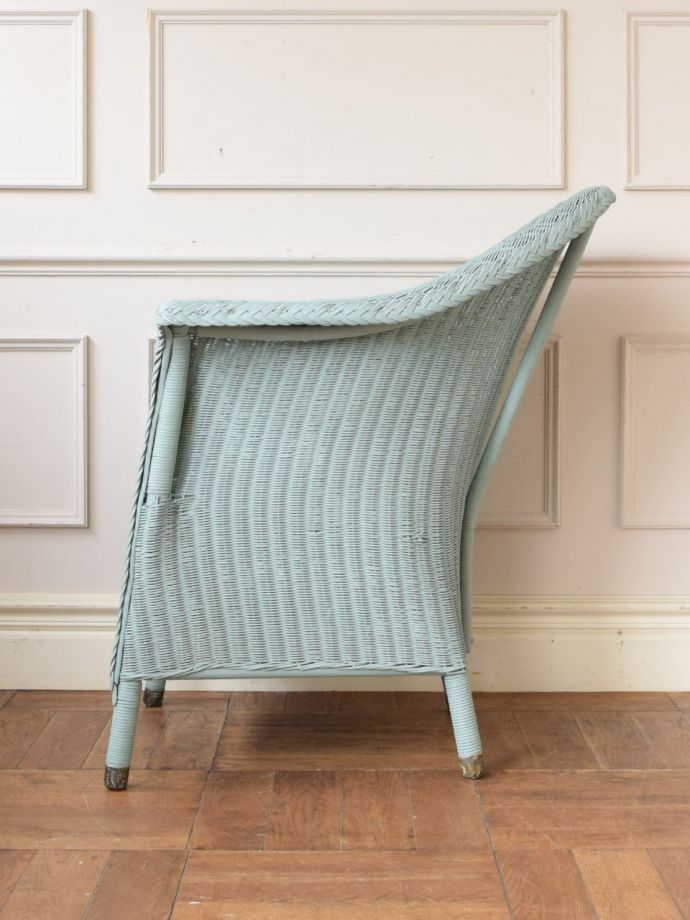 ロイドルームチェアの側面