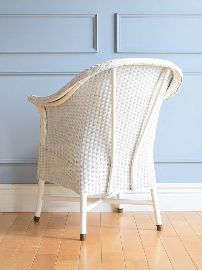 ロイドルームチェアの後ろ姿