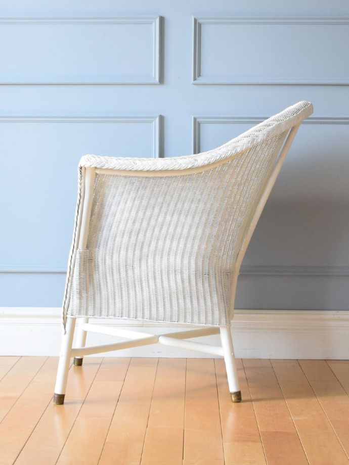 ロイドルームチェアの側面