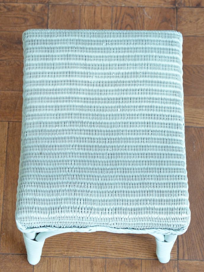 ロイドルームスツールの座面