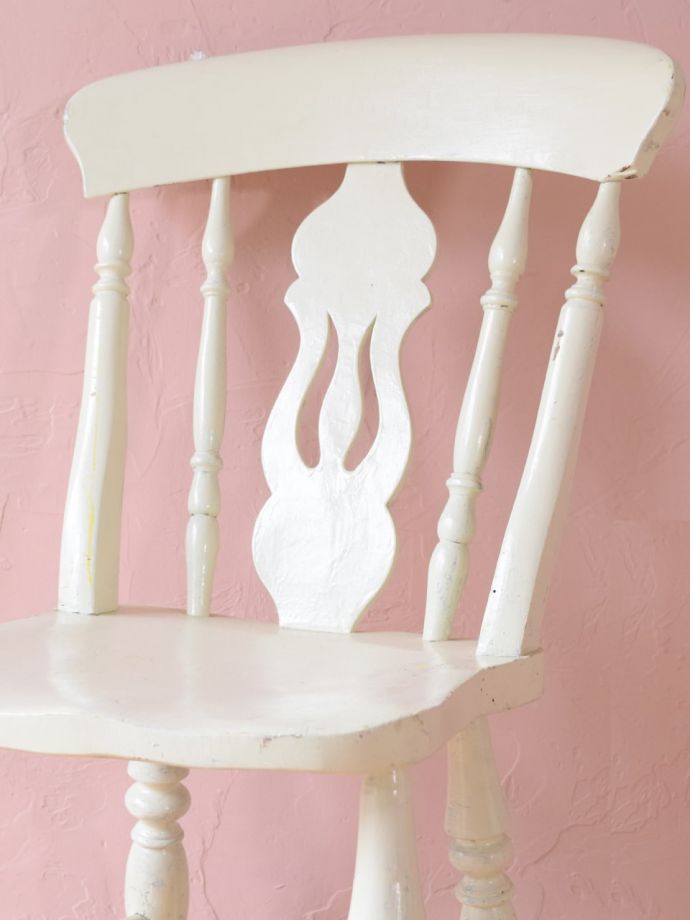 アンティークチェアの背もたれ