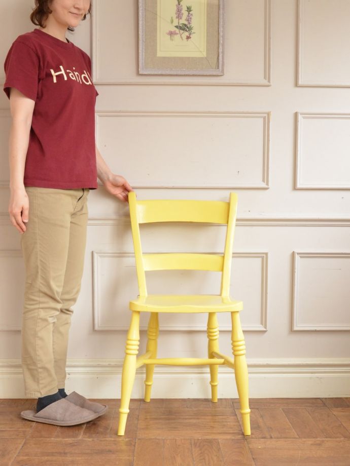 アンティークのキッチンチェア