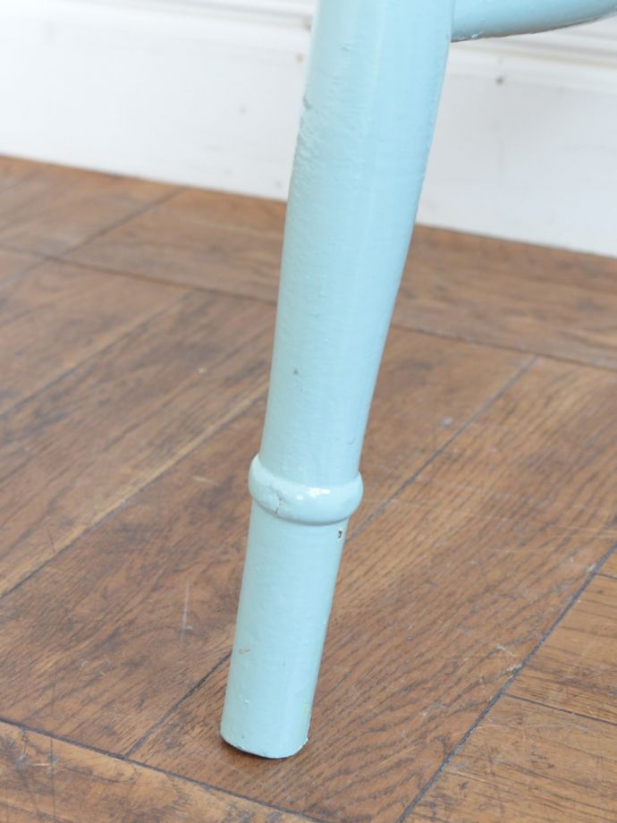 アンティークチェアの脚