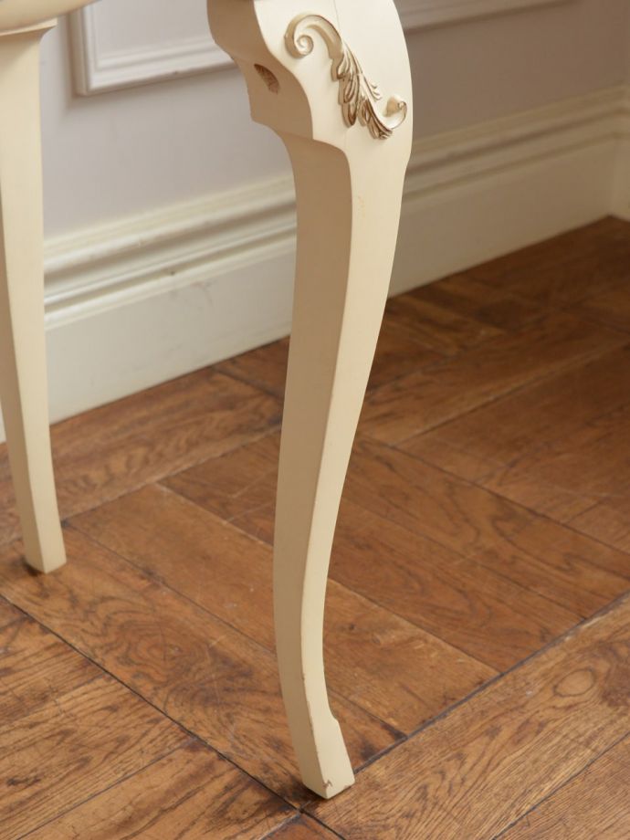 アンティークチェアの脚