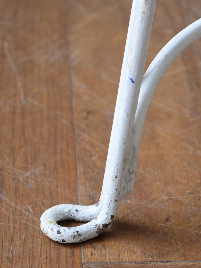 ガーデンチェアの脚