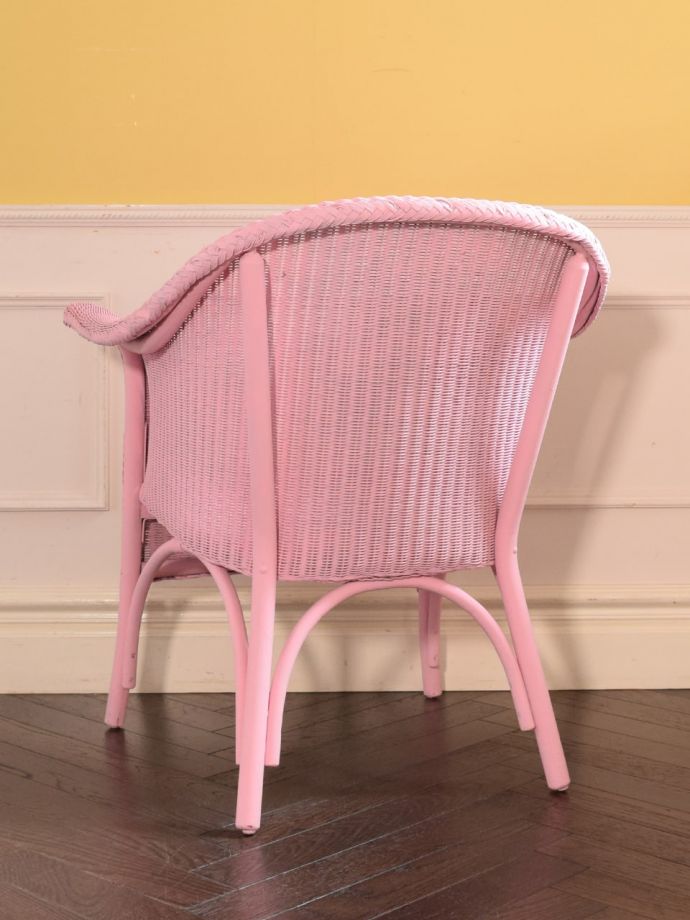 ロイドルームチェアの後ろ姿