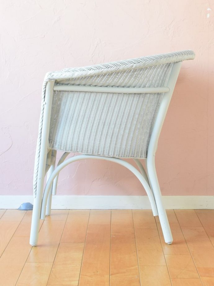 ロイドルームチェアの側面