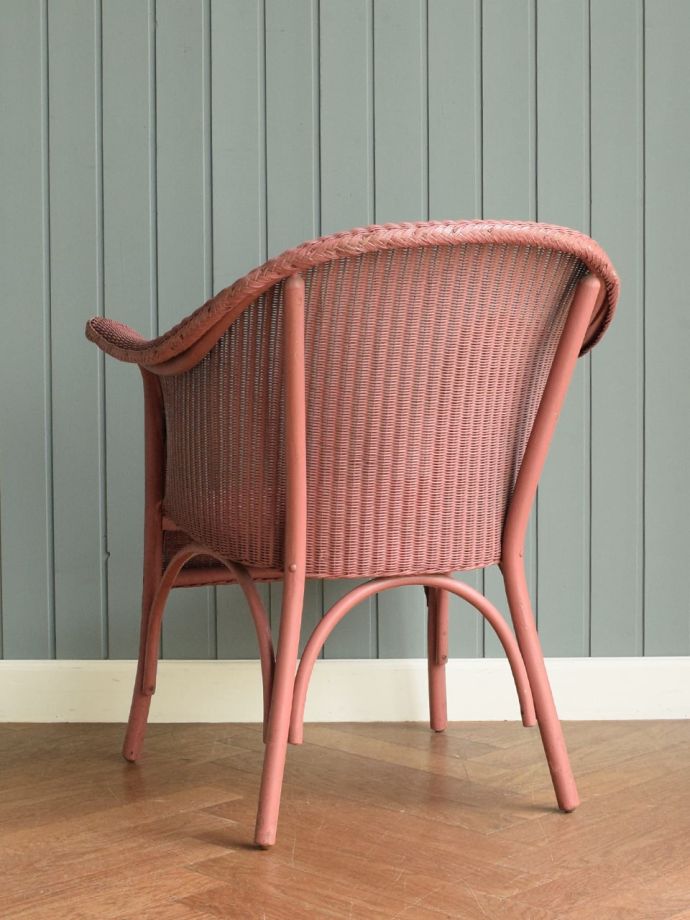 ロイドルームチェアの後ろ姿