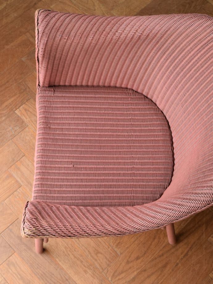 ロイドルームチェアの座面