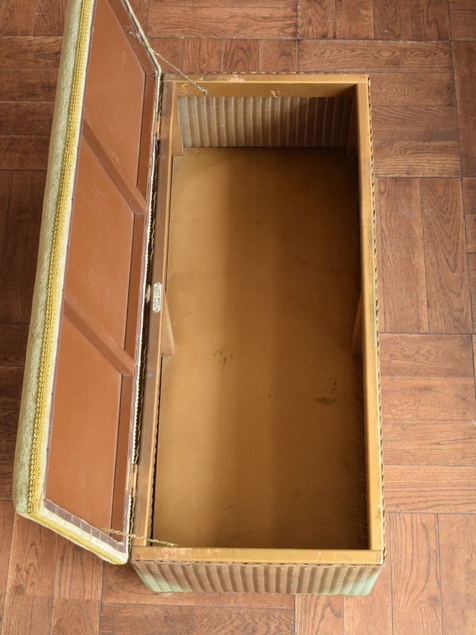 ロイドルームベンチの収納