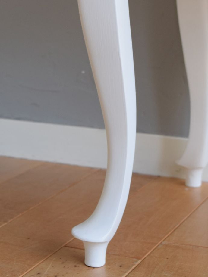 アンティークチェアの脚