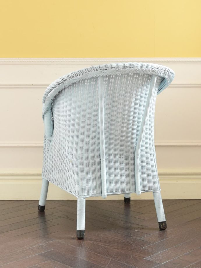 ロイドルームチェアの後ろ姿