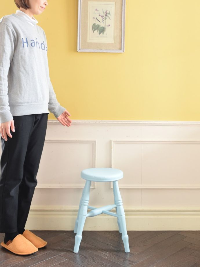 アンティークのスツール